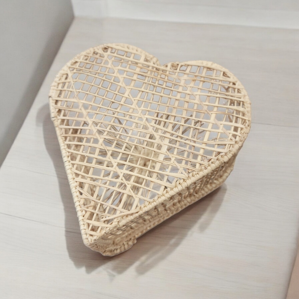 Woven Wicker Heart box